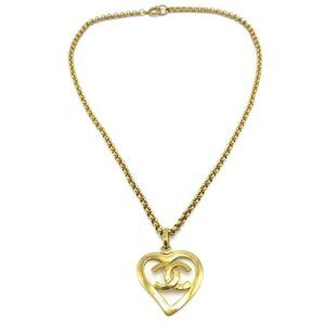 Chanel Cc Heart Pendant Metal Gold Gold_Plated Necklace Jewelry